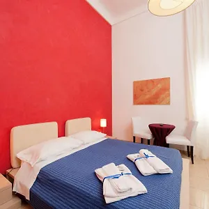 **** Couette-café H Italie